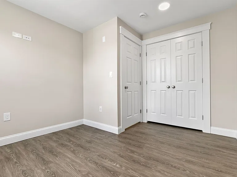 28 Poplar St #9 — Photo 17