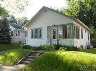 609 W 1st St, Sioux Falls, SD 57104