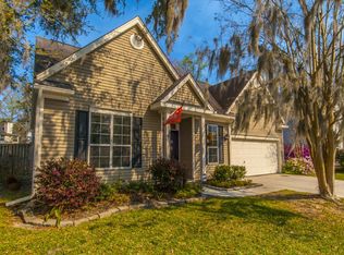 8511 Falling Leaf Ln, North Charleston, SC 29420