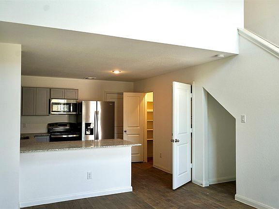 5th image of 16418 Valerie Marie Pl