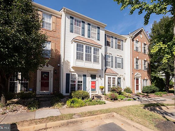 3rd image of 8358 Hunter Murphy Cir