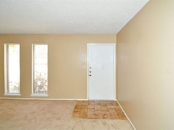 4th image of 3814 Bear Lake Dr