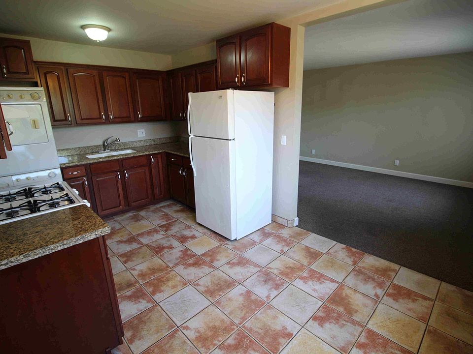 1st image of 3516 Wilshire Ter