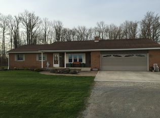 9244 Doering Rd, Wapakoneta, OH 45895