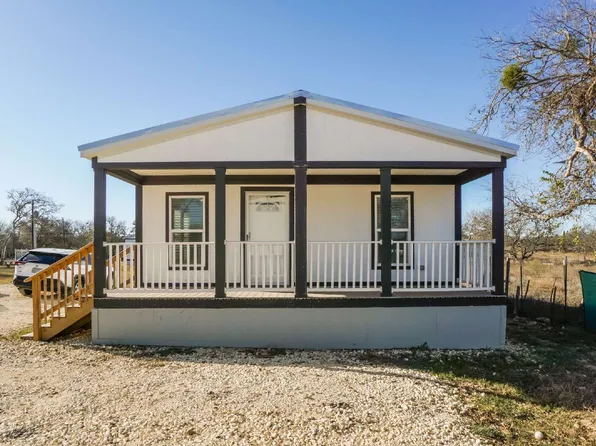 193 Live Oaks St, Medina, TX