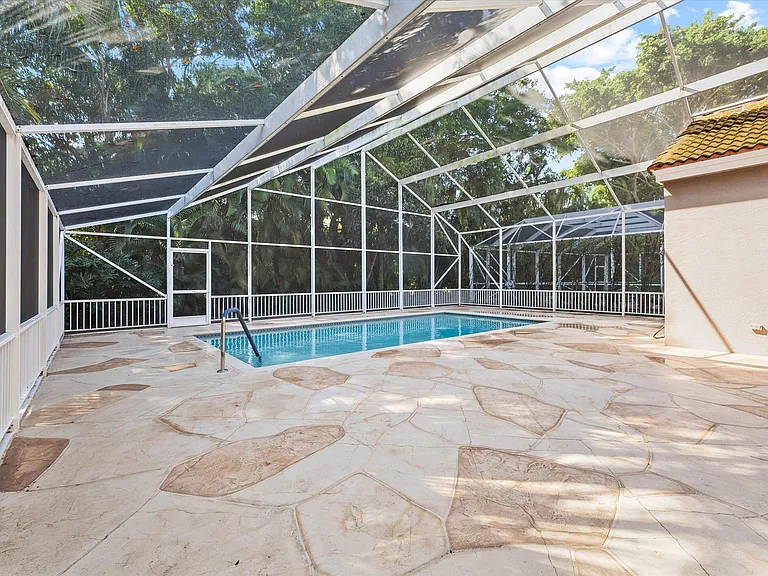 10860 Fairmont Village Dr — Photo 38