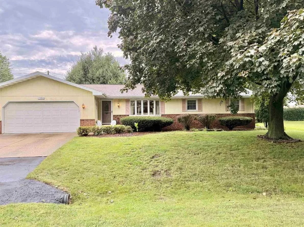 1596 OAKRIDGE COURT, Menasha, WI 54952