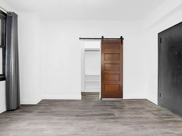 1010 25th St NW #110 — Photo 2