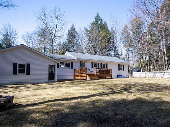 4th image of 15 Mertie Dr