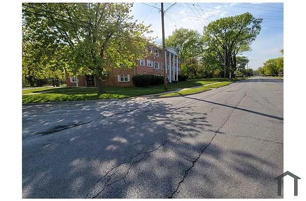 Building Photo - 14444 Cottage Grove Ave #1A