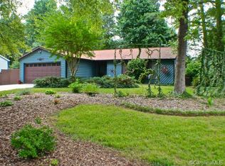 600 Sweetgum Ln, Charlotte, NC 28211