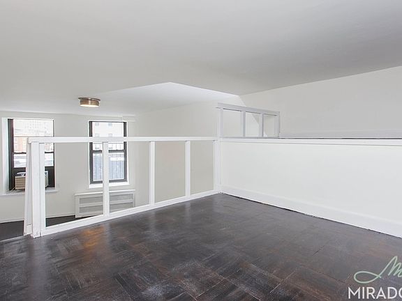 4th image of 65 4th Ave APT 5D