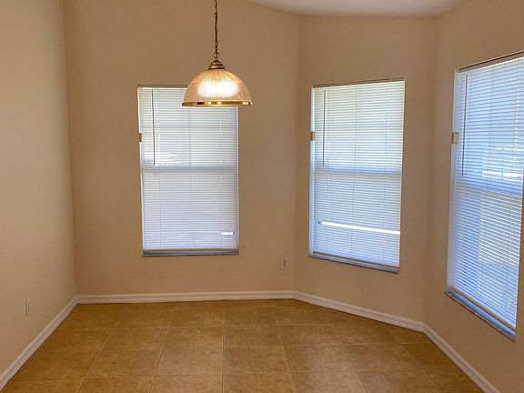 4th image of 223 Windsor Estates Dr
