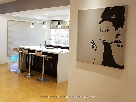 4th image of 487 Wallenberg Cres