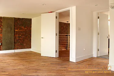 Rented by aptsandlofts.com