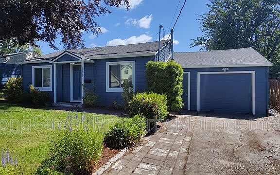 4th image of 11122 SE 30th Ave