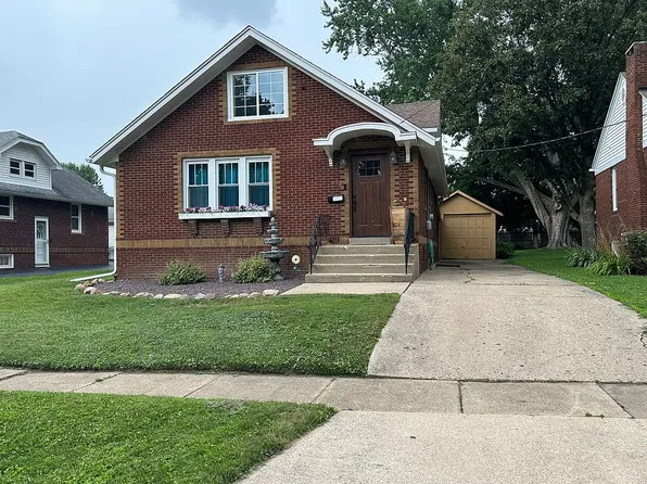 772 Florence Ave, Galesburg, IL 61401