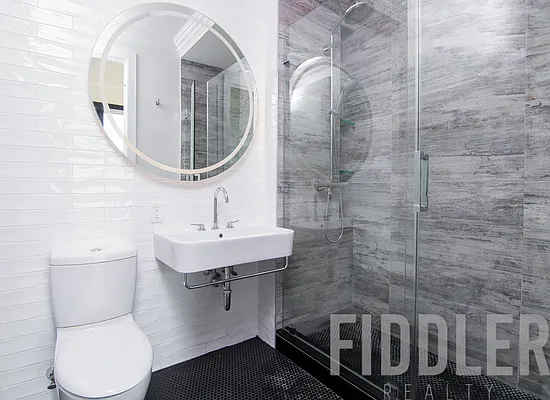 Rented by The KCI Group | media 73