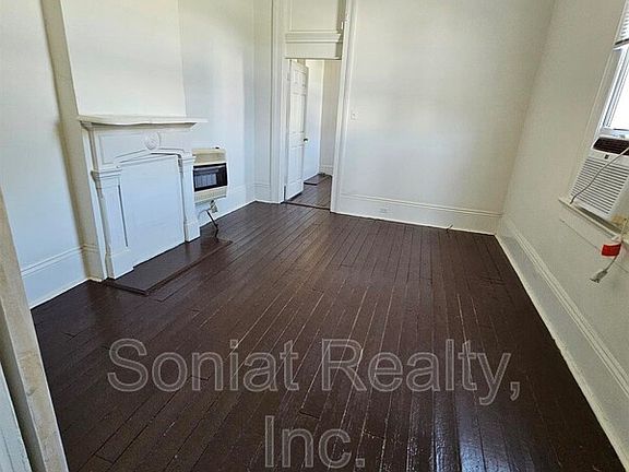 5th image of 3126 Palmyra St