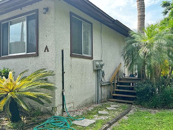 2nd image of 204 8th St #A
