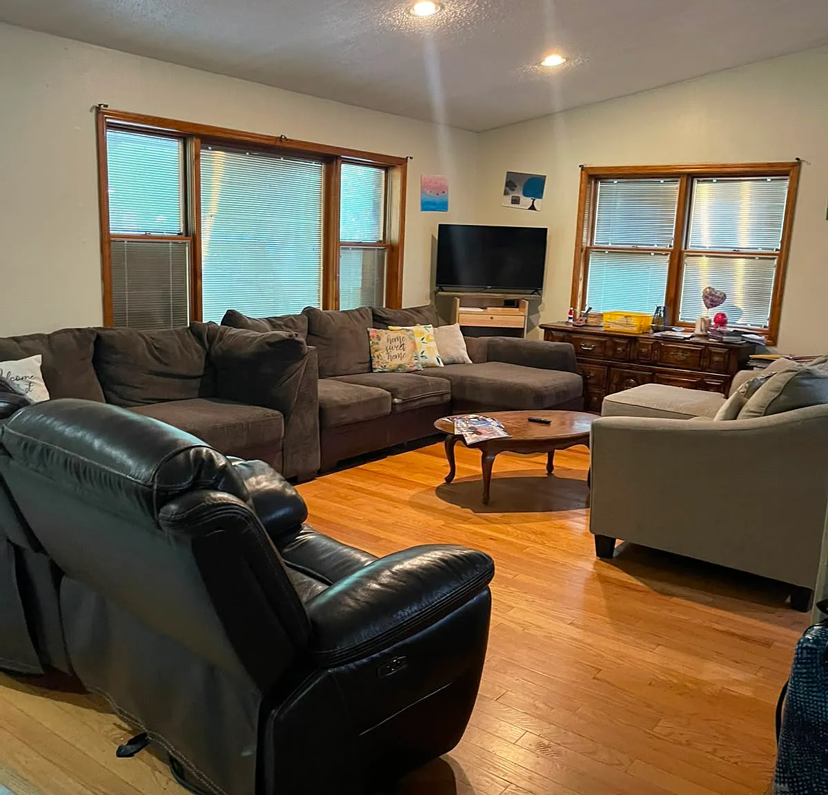 3 bed, $2,500 — Photo 1