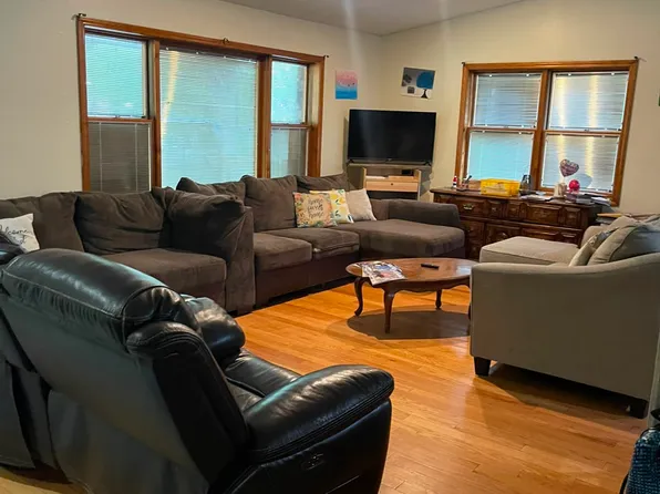 2533 N Fort Ave, Springfield, MO 65803