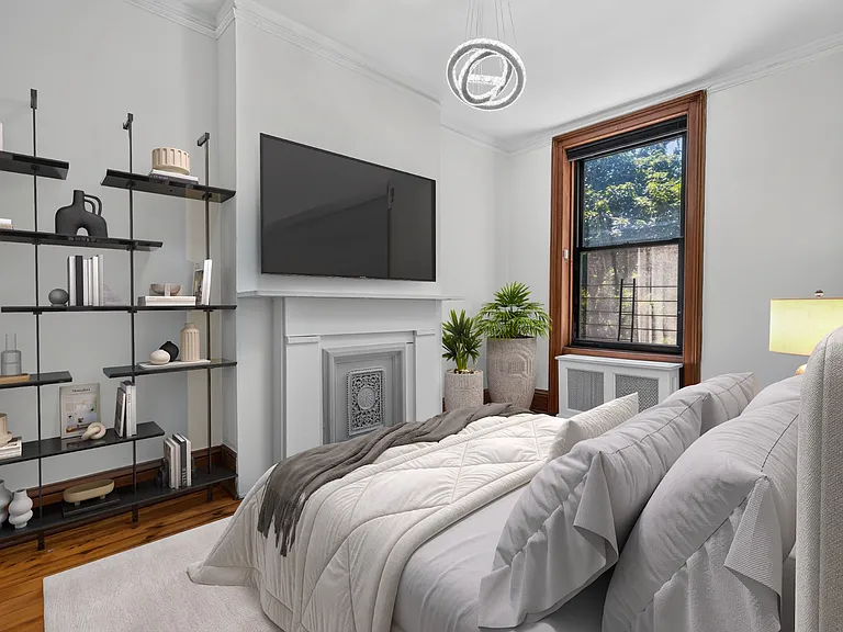 458 W 153rd St #2 — Photo 9