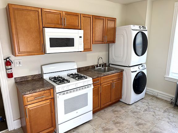 5th image of 2512 S 71st St Floor 2
