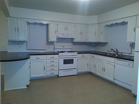Cobb Kitchen 1