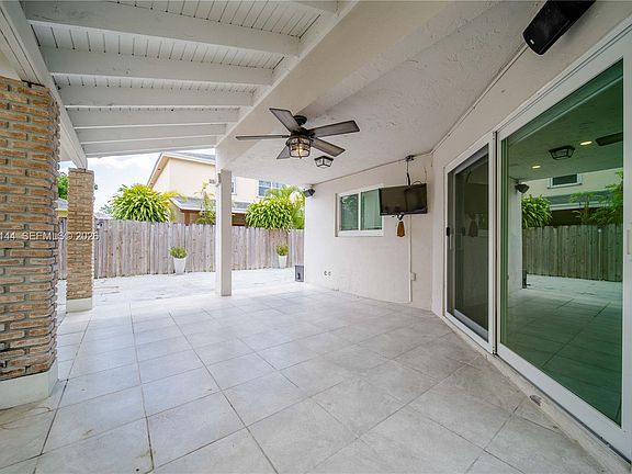 5th image of 11855 SW 102nd St