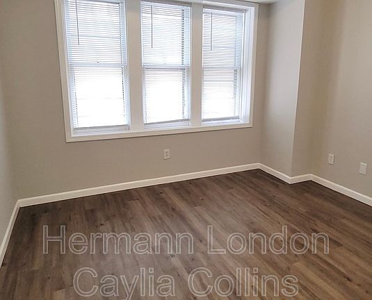 5th image of 3656 Bates St #1E