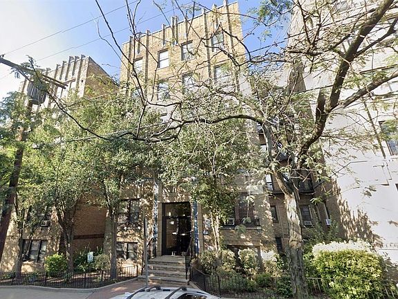 3rd image of 270 Harrison Ave APT 106
