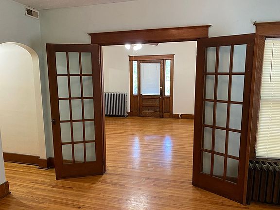 5th image of 1129 Plum St #5