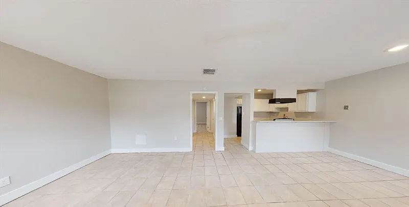 603 Woodbine St — Photo 2