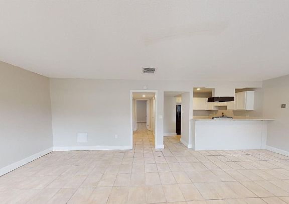 2nd image of 603 Woodbine St #2