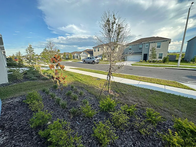 304 Sofia Ln — Photo 17