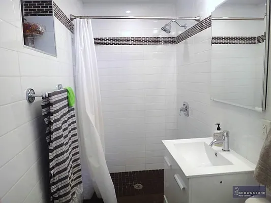 Sold by Brownstone Real Estate | media 30