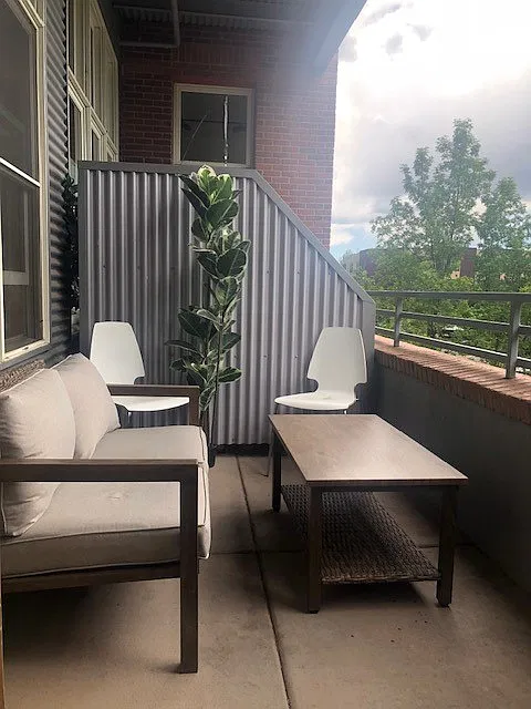 2 bed, 1053 sqft, $4,500 — Photo 3