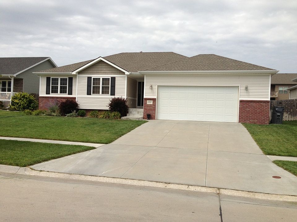 1st image of 5900 Chatsworth Ln