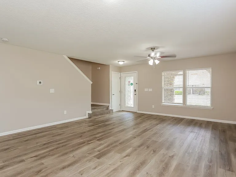 12290 Lawson Creek Dr — Photo 5