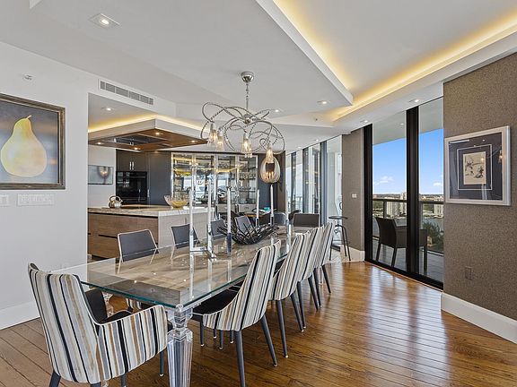 4th image of 4000 Island Blvd #2706