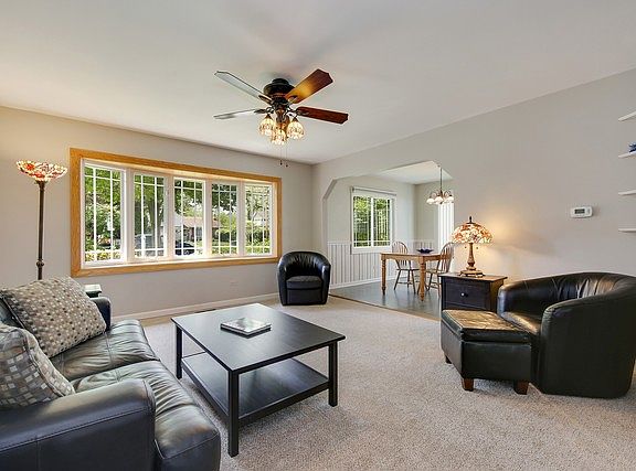 4th image of 120 W Greenfield Ave