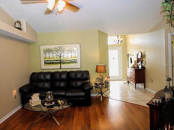 2nd image of 1418 Crazy Horse Dr