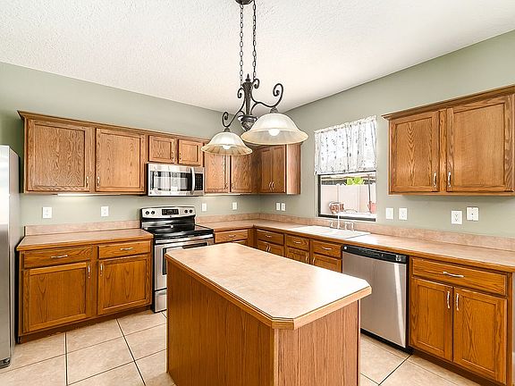 Kitchen with Island