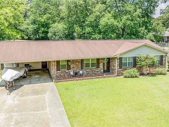 4th image of 2708 31st Avenue Way