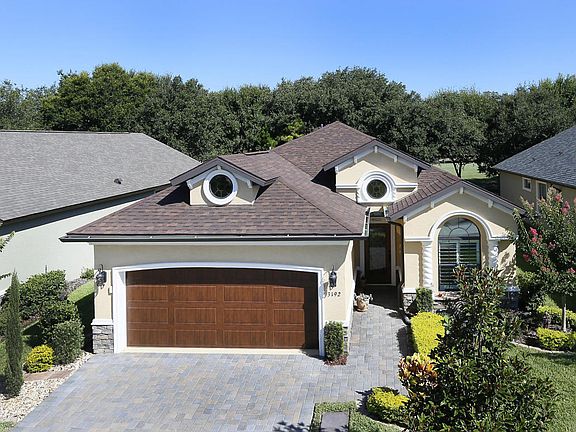 2nd image of 3192 Connemara Dr