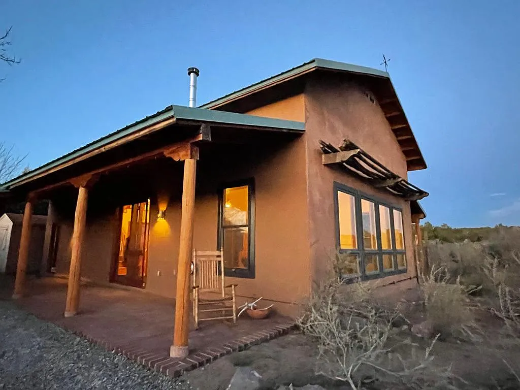 1 bed, 1200 sqft, $2,500 — Photo 2