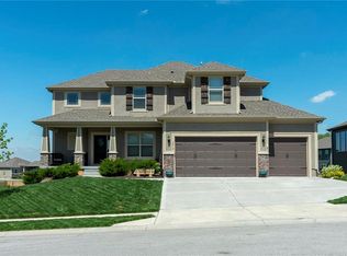 1212 Becket Ct, Raymore, MO 64083