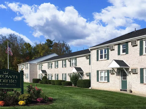 Crown Pointe Apartments, 28 Federal St, Belchertown, MA 01007
