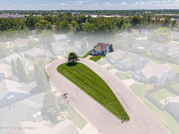 2nd image of 4104 Bay Pointe Dr